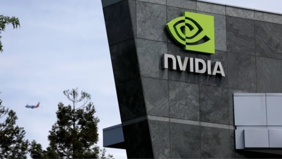 إنفيديا تخسر تريليون دولار من قيمتها السوقية خلال شهرين