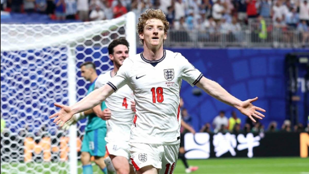 الدقيقة 55.. إنجلترا تتقدم 1-0 على الأرجنتين في نصف نهائي مونديال 2026