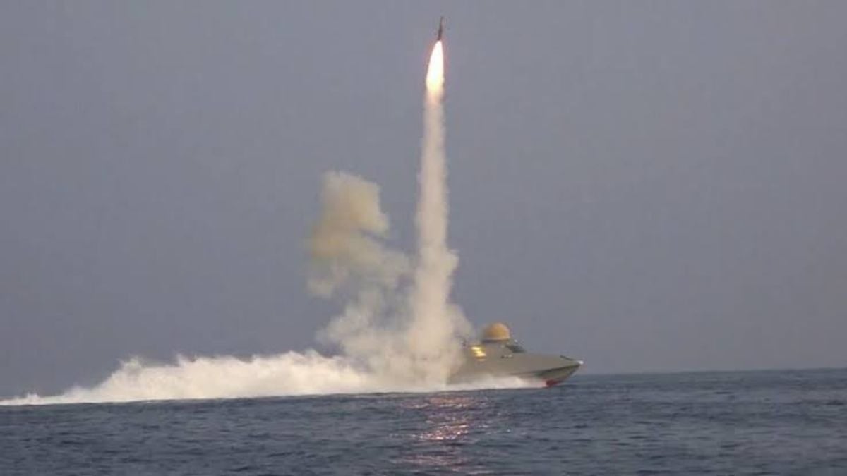 الحرس الثوري الإيراني يعلن استهداف مركز قيادة أمريكي في التنف ردًا على مقتل جنوده