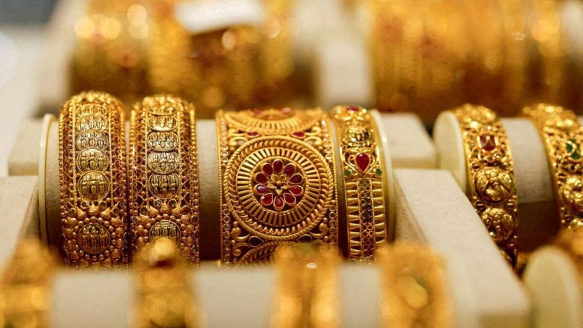 أسعار الذهب في السعودية اليوم السبت 13-5-1448 بعد انخفاضه عالميًا