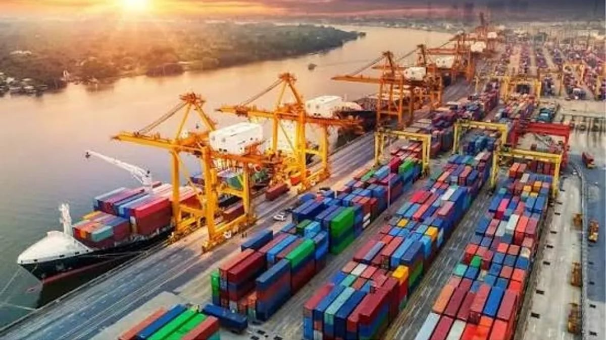 ارتفاع الصادرات الوطنية غير البترولية بنسبة 8.5% في أغسطس 2026