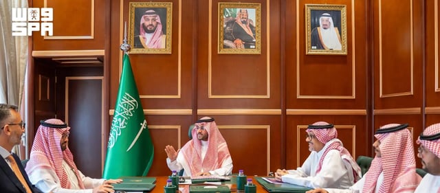 نائب أمير حائل يطّلع على الخطط المستقبلية والمبادرات الإستراتيجية لقطار حلم الصحراء
