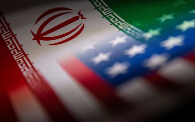 باحث: إيران ستقدم تنازلات في المفاوضات مع الولايات المتحدة