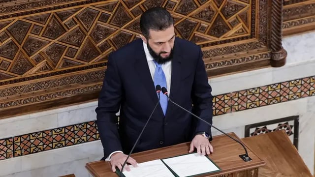 «الشرع» في افتتاح جلسات مجلس الشعب الجديد: نبني دولة المؤسسات ونرسي سيادة القانون