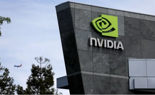 إنفيديا تخسر تريليون دولار من قيمتها السوقية خلال شهرين