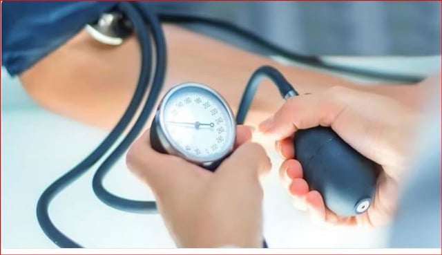 هل الكركديه الساخن يرفع الضغط والبارد يخفضه؟.. استشاري يوضح