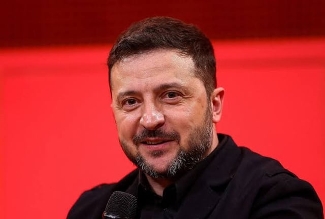الرئيس الأوكراني: سلمنا المفاوضين الأمريكيين مقترحات لخطة تهدف لإنهاء الحرب