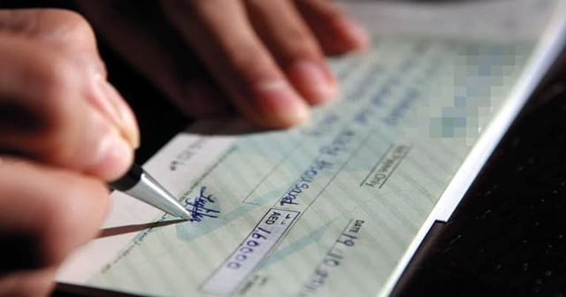 محام: يجب تقديم الشيك إلى البنك خلال فترة لا تتجاوز 30 يومًا من استلامه