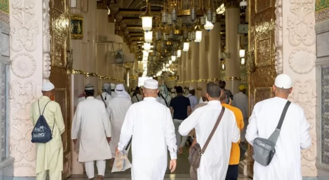 خدمات رقمية تفاعلية تعزز تجربة زوار المسجد النبوي وتسهّل رحلتهم الإيمانية