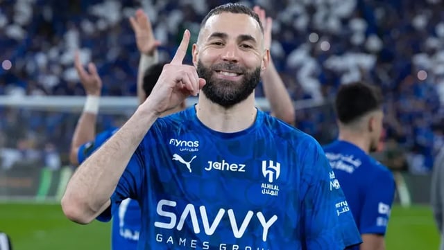 كريم بنزيما ينهي عقده مع الهلال بالتراضي ويستبعد العودة إلى أوروبا