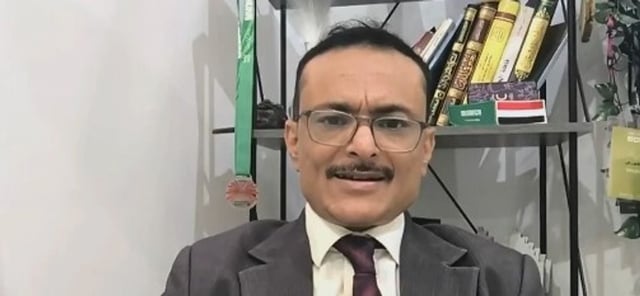 باحث يمني: تجنيد الأطفال وإخراجهم من المدارس إلى جبهات القتال من أبرز انتهاكات الحوثيين