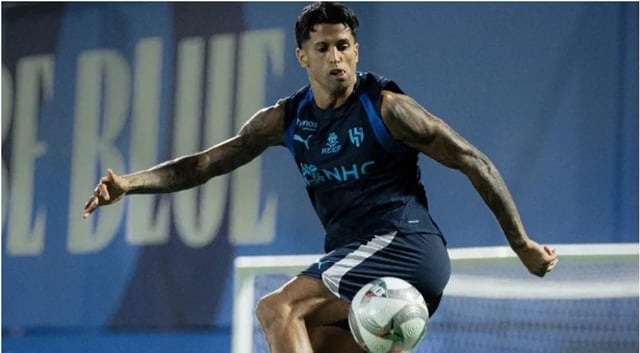 كانسيلو وهيرنانديز ينتظمان في تدريبات الهلال
