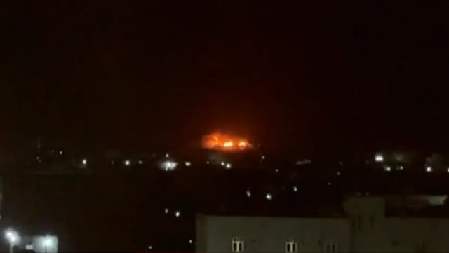 قتيل و8 مصابين بقصف حوثي على المخا.. واستهداف الميناء بـ6 صواريخ باليستية