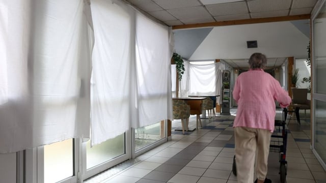 فرنسا تسجل 1,243 وفاة إضافية خلال موجة الحر الثانية في يوليو