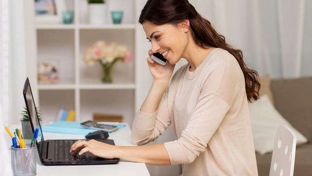 أعلى مستويات السعادة.. دراسة: العمل من المنزل يعزز رفاهية الموظفين