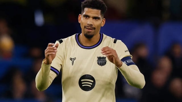 ليفربول يتعاقد مع المدافع الأوروغوياني رونالد أراوخو لموسم واحد