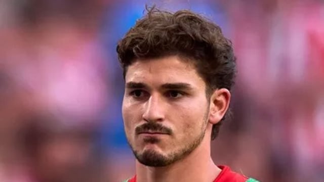 طبيب منتخب الأرجنتين يحذر من تدهور الحالة النفسية لخوليان ألفاريز