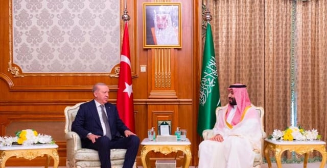 ولي العهد يلتقي في مكة المكرمة الرئيس التركي