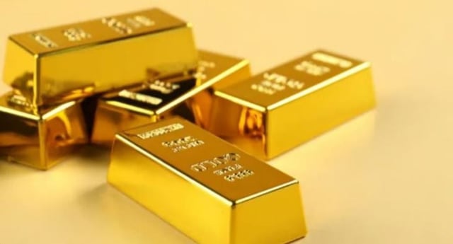 تراجع الذهب من أعلى مستوى في 3 أشهر.. والأونصة تسجل 4640.39 دولار