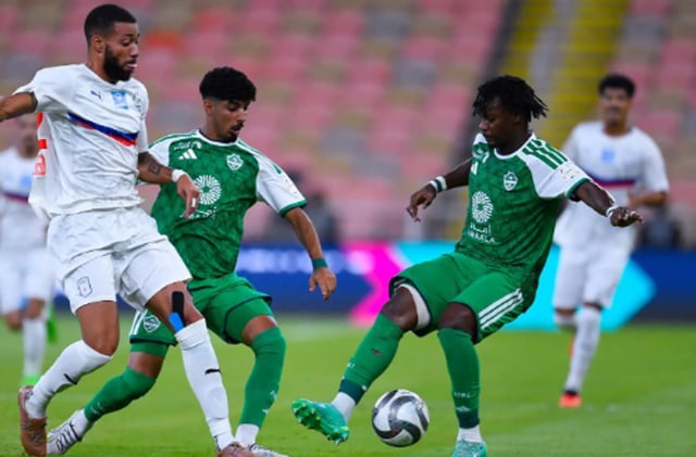 الأهلي يكسب أبها برباعية نظيفة في الجولة الثانية من «دوري روشن»