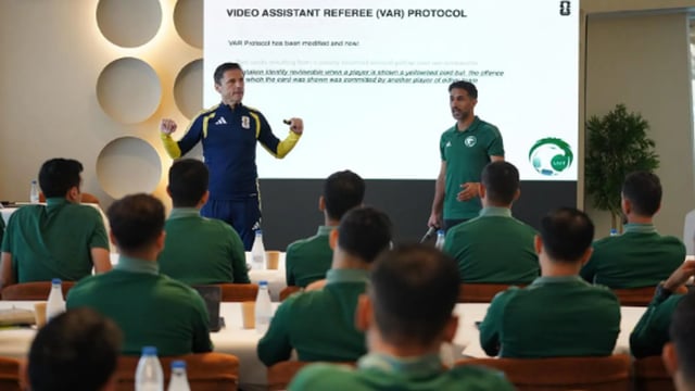 حكام دوري روشن يواصلون برنامجهم الإعدادي في معسكر إسبانيا