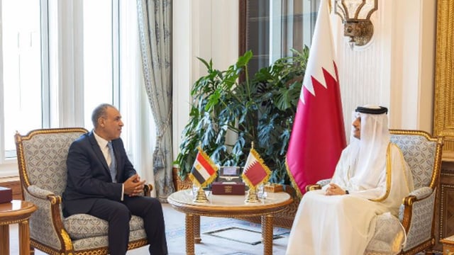 وزيرا خارجية مصر وقطر يبحثان هاتفيًا جهود احتواء التصعيد الإقليمي