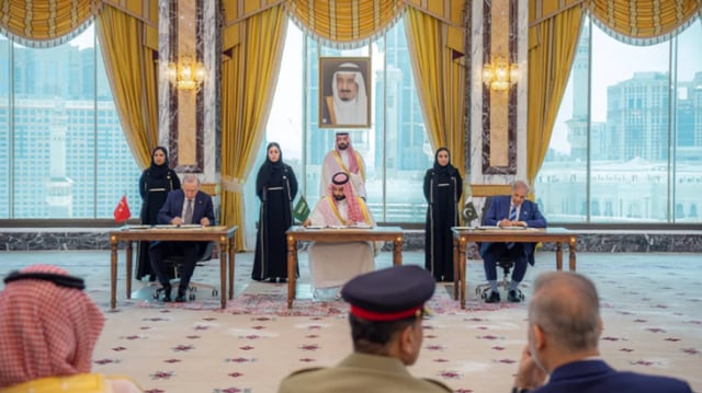 رئيس وزراء باكستان: سنواصل مع المملكة وتركيا القيام بدور بناء بالدفاع عن بلادنا والمنطقة