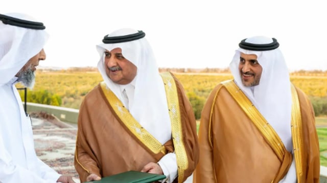 أمير تبوك يكرّم 30 فائزًا بجائزته للمزرعة النموذجية في عامها الـ35