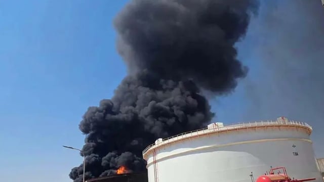 هجوم بطائرة مسيرة يستهدف محطة كهرباء في ليبيا ويوقف وحدات إنتاج