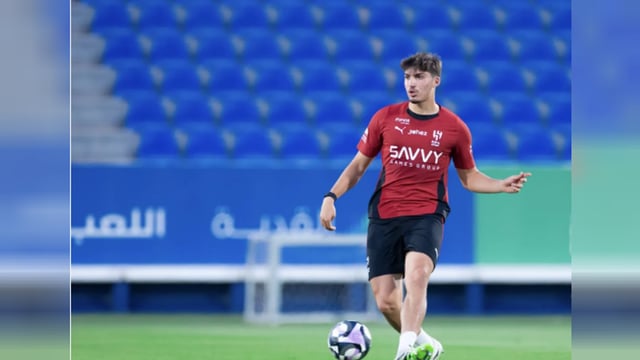 خاص لـ«عاجل»: خلاف وحيد يفصل مدافع الهلال عن العودة إلى الدوري التركي