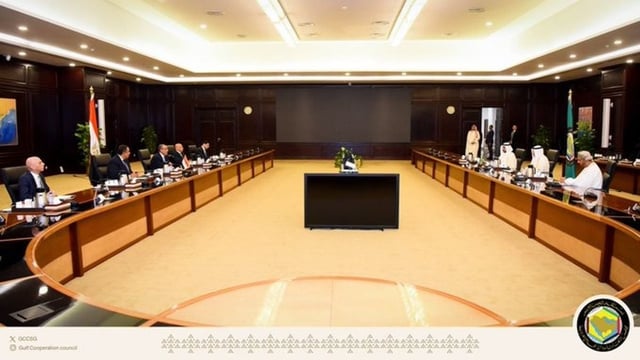 أمين مجلس التعاون ووزير الخارجية المصري يؤكدان متانة العلاقات الخليجية المصرية