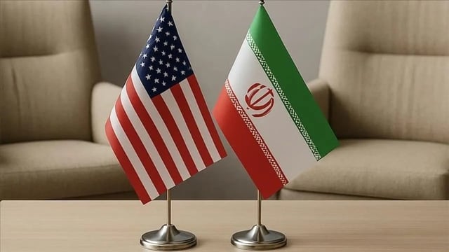إعلام أمريكي يكشف تفاصيل مفاوضات واشنطن وطهران: تركز على حرية الملاحة في مضيق هرمز