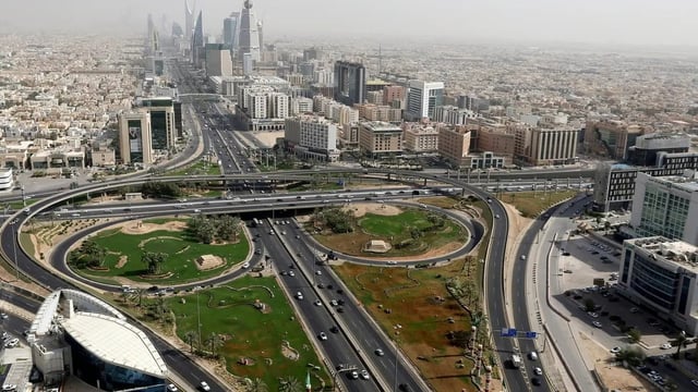 هيئة الطرق تكشف التفاصيل الهندسية لطبقات شبكة الطرق في المملكة