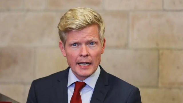 المبعوث الأممي إلى اليمن يدعو لوقف التصعيد وحماية المدنيين في المخا ومأرب