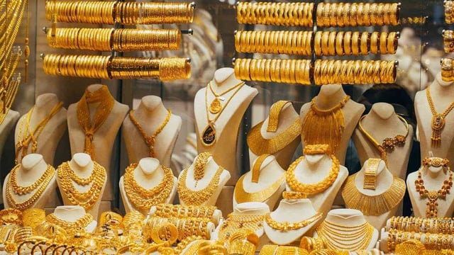 أسعار الذهب في السعودية اليوم الثلاثاء 12-3-1448 لكل الأعيرة
