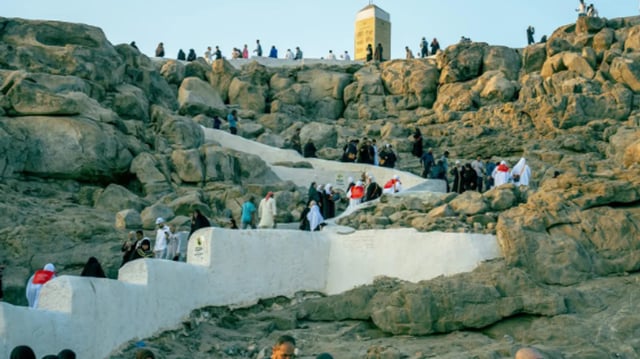 جبل الرحمة ومسار كدانة يستقبلان أكثر من 1.1 مليون زائر خلال شهر