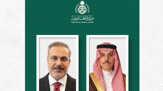 وزير الخارجية يبحث مع نظيره التركي مستجدات المنطقة وتعزيز الأمن والاستقرار