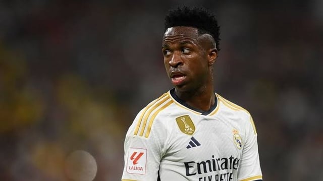 فينيسيوس جونيور يعود لتدريبات ريال مدريد وسط جدل حول مستقبله