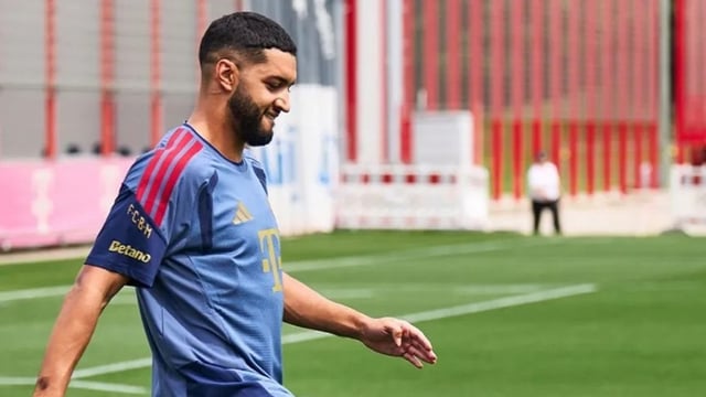 المغربي إسماعيل صيباري يبدأ تدريباته مع بايرن ميونيخ استعدادًا للموسم الجديد