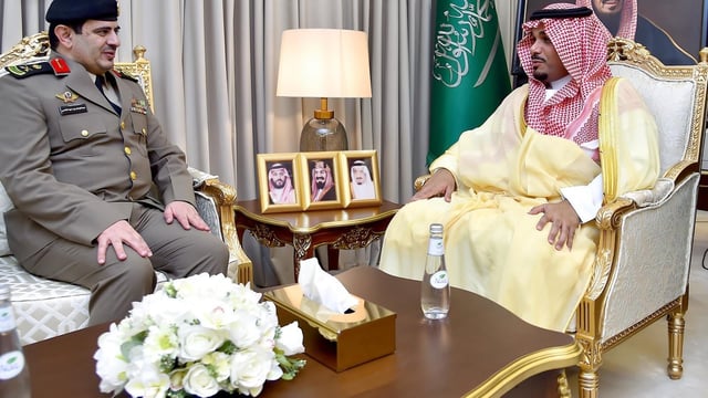 الأمير تركي بن هذلول يستقبل نائب مدير شرطة نجران ويطلع على سير العمل الأمني