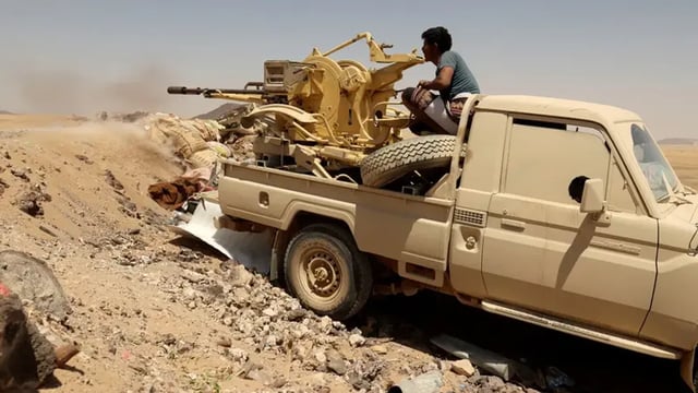 محلل سياسي: القوات اليمنية بمحيط باب المندب انتزعت مواقع حاكمة من الحوثيين