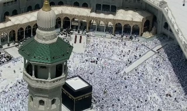 خطيب المسجد الحرام: حافظوا على أمن الوطن واستقراره.. وكونوا على قدر رؤيته وتطلعاته