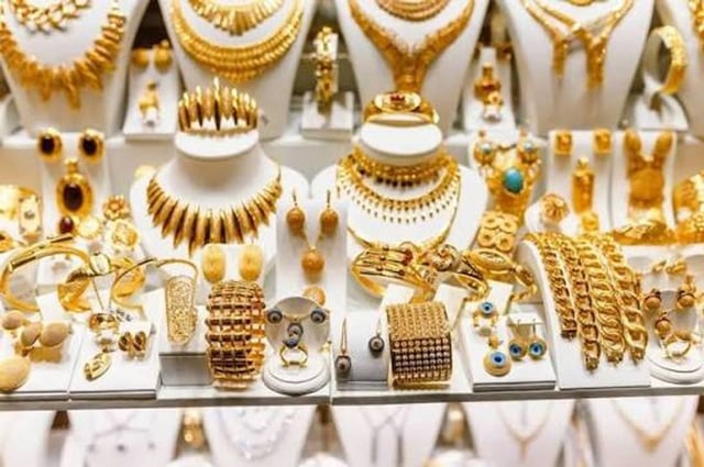 أسعار الذهب في السعودية اليوم الخميس 11-5-1448 بعد تراجعه عالميا