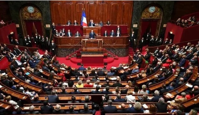 اليمين المتطرف يحصل على أصوات كافية لتشكيل تكتل في مجلس الشيوخ