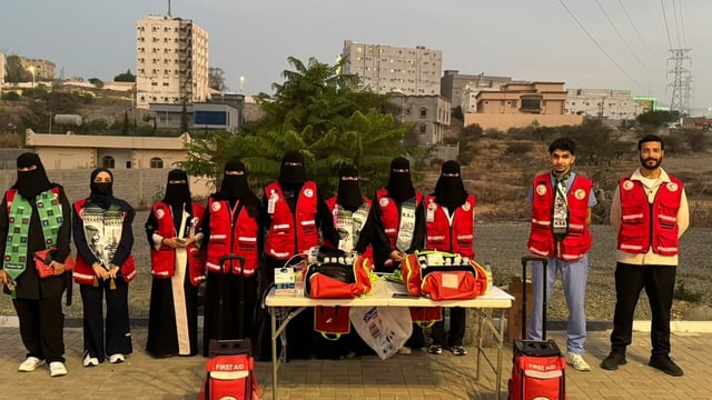 الهلال الأحمر بالباحة يعزز الوعي الإسعافي لنحو 1000 مستفيد في اليوم الوطني السعودي بغابة رغدان