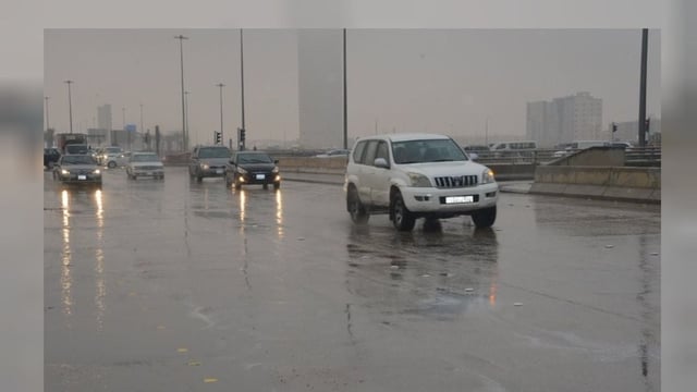 أمطار رعدية غزيرة.. حالة الطقس اليوم الأربعاء 19-4-1448 في المملكة