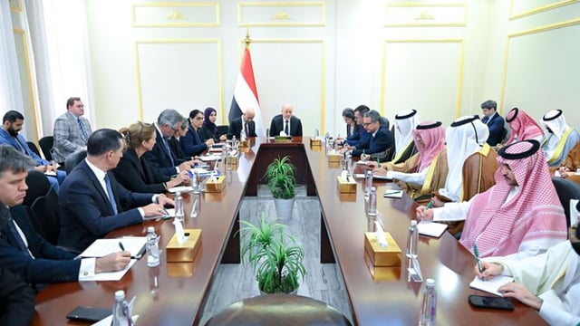العليمي: لا يجب تحويل دعوات التهدئة لمساواة بين المعتدي والمدافع عن مواطنيه
