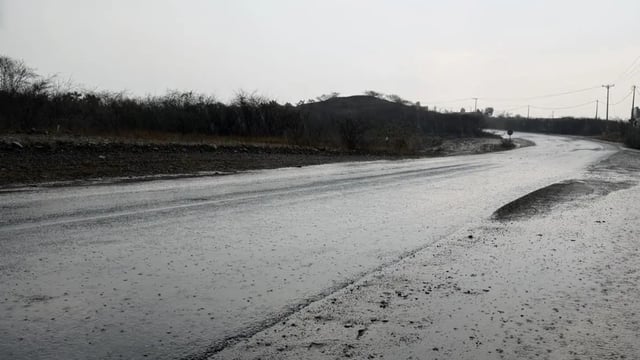 أمطار غزيرة ومتوسطة تهطل على منطقة جازان