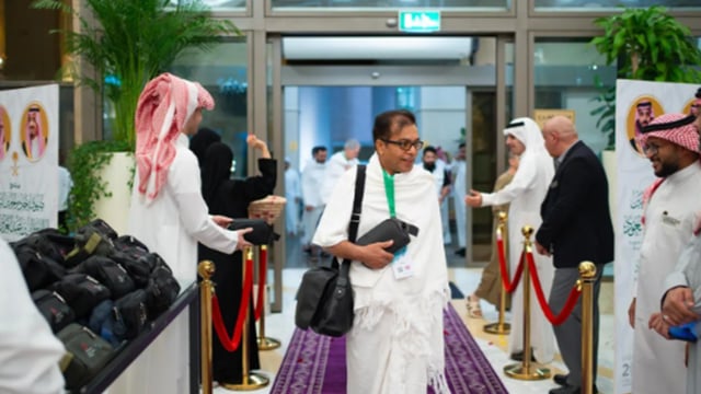 اليوم.. وصول الدفعة الثالثة من ضيوف برنامج خادم الحرمين الشريفين للعمرة والزيارة