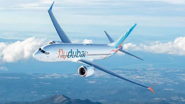 مطار تبوك: إصابة كابتن طائرة «فلاي دبي» ومساعده ونقلهما إلى المستشفى